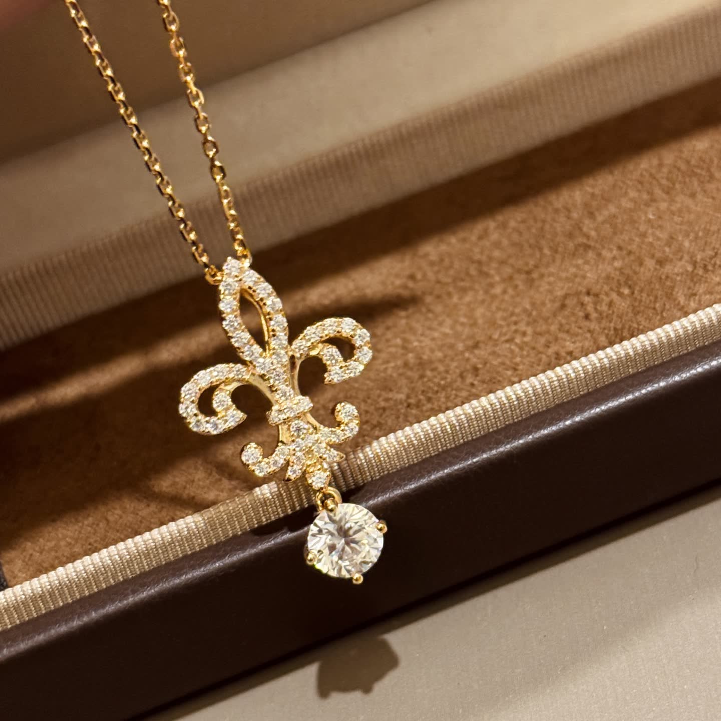 Tiffany & Co Fleur-de-lis Diamond Pendant Necklace